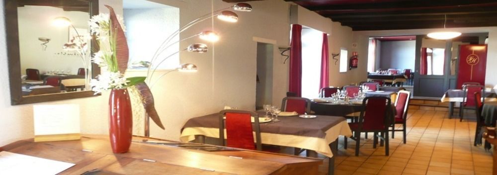 Le Victor Hugo - Hotel Et Restaurant - Logis Hotels Saint-Céré Exteriér fotografie